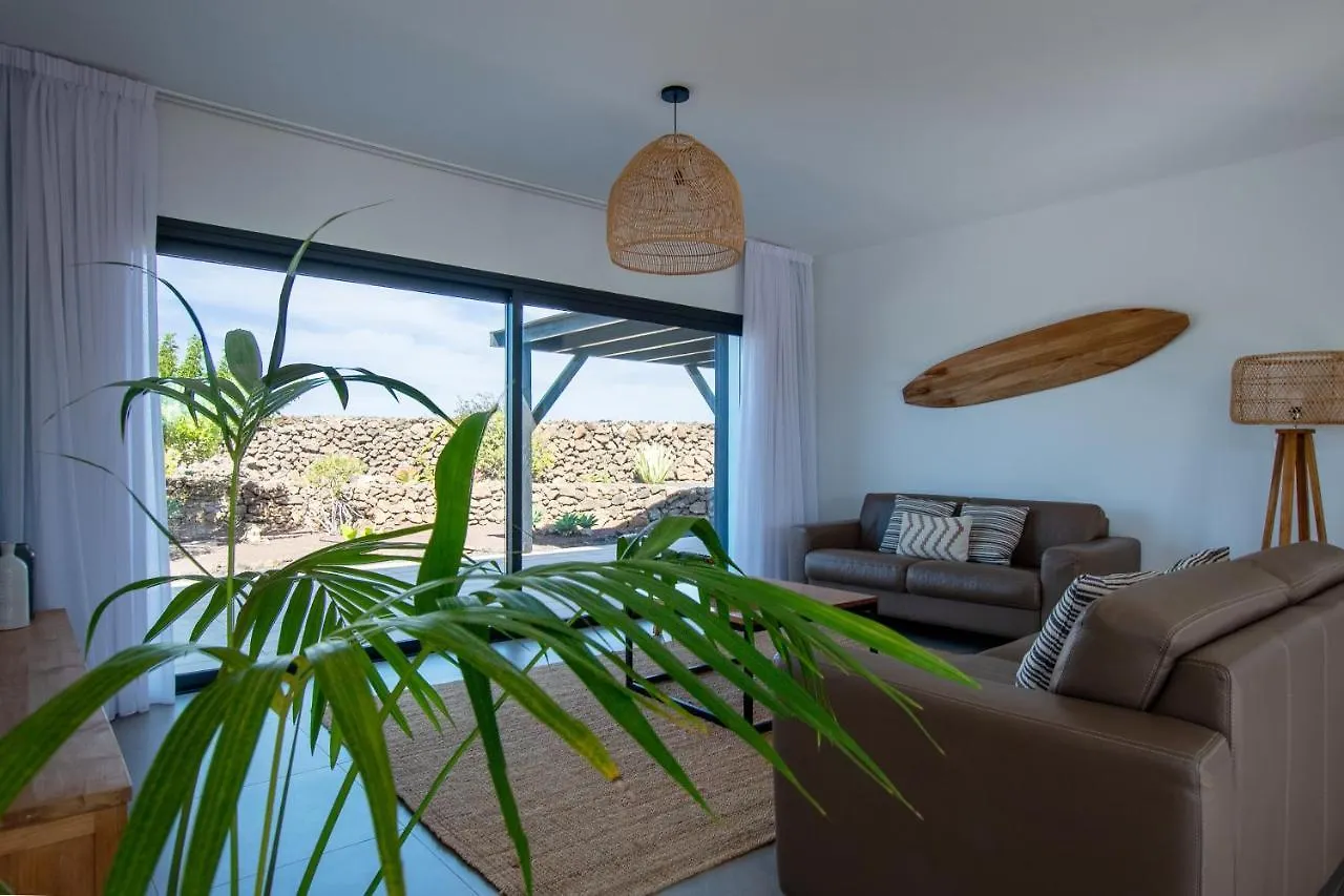 North Shore Villas, Villa Makai, Heated & Shared Pool Lajares 0*,  España
