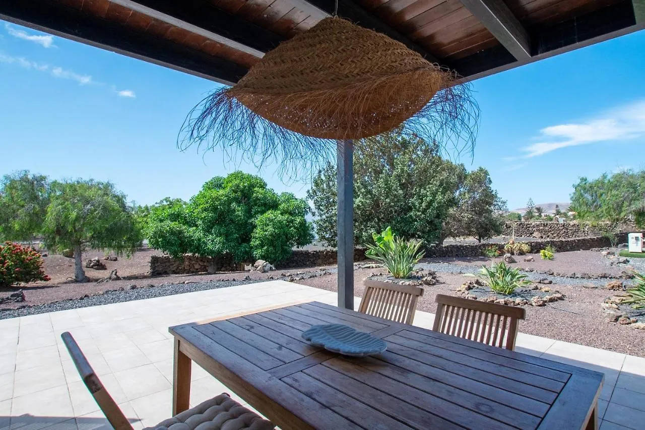 North Shore Villas, Villa Makai, Heated & Shared Pool Lajares